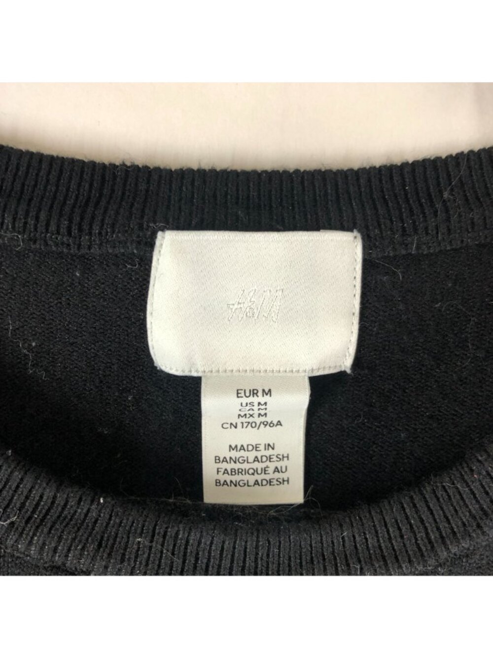 H&M Black Long Sleeve Crewneck Sweater Womens M Casual Knit - Picture 3 of 4